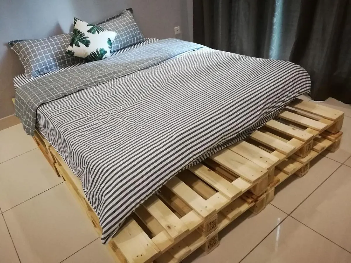 Central Residence Homestay @ Sungai Besi, クアラルンプール 0*,